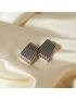 Ribbed Bold Hoops